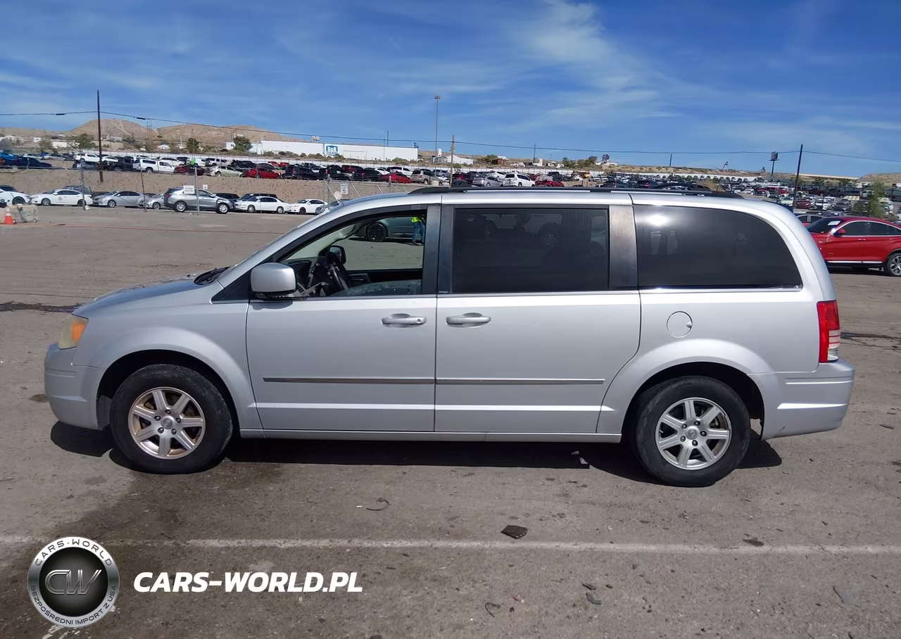 2010 Chrysler Town & Country Touring VIN:2A4RR5D10AR329277 - 14