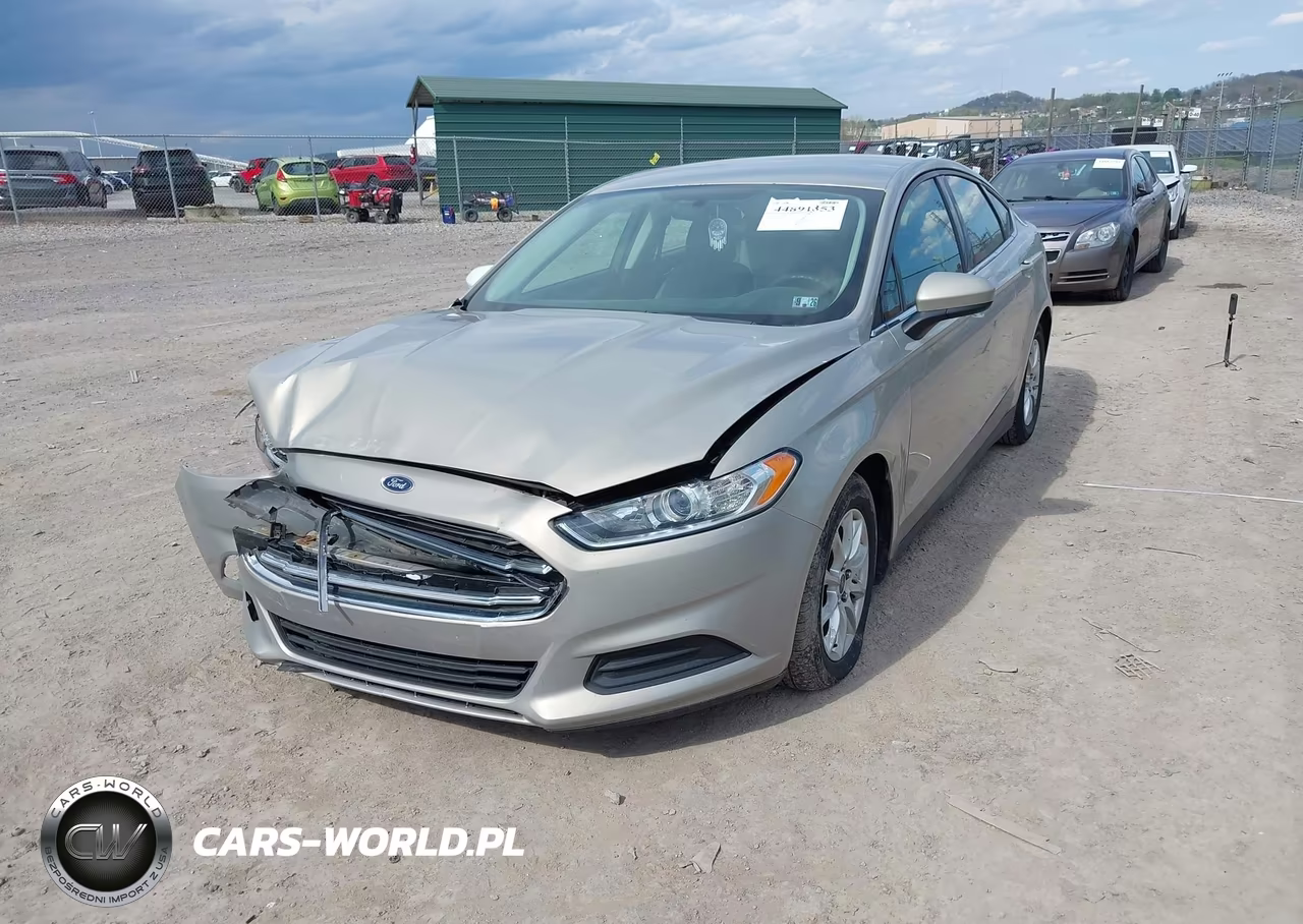 2015 Ford Fusion S VIN:3FA6P0G72FR243171 - 2