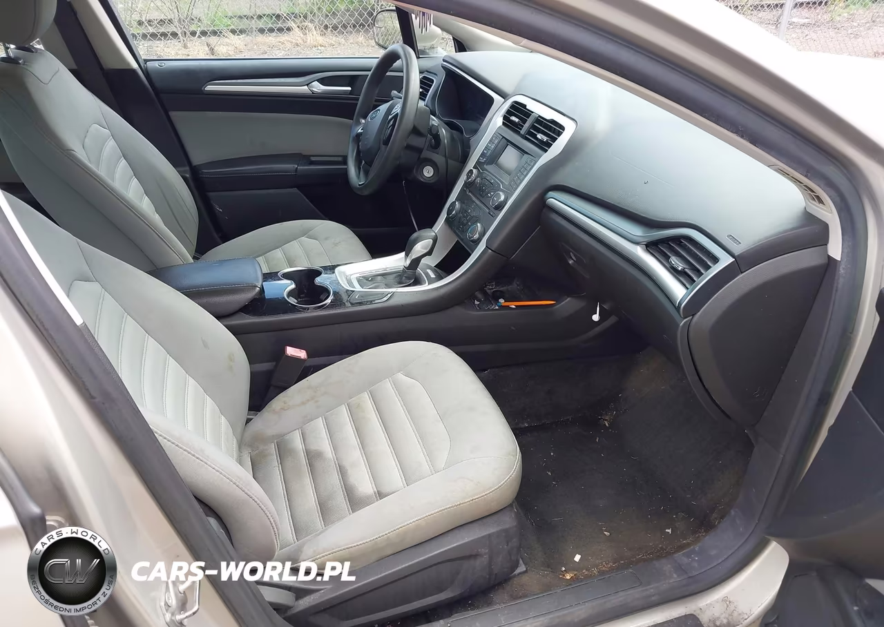 2015 Ford Fusion S VIN:3FA6P0G72FR243171 - 5