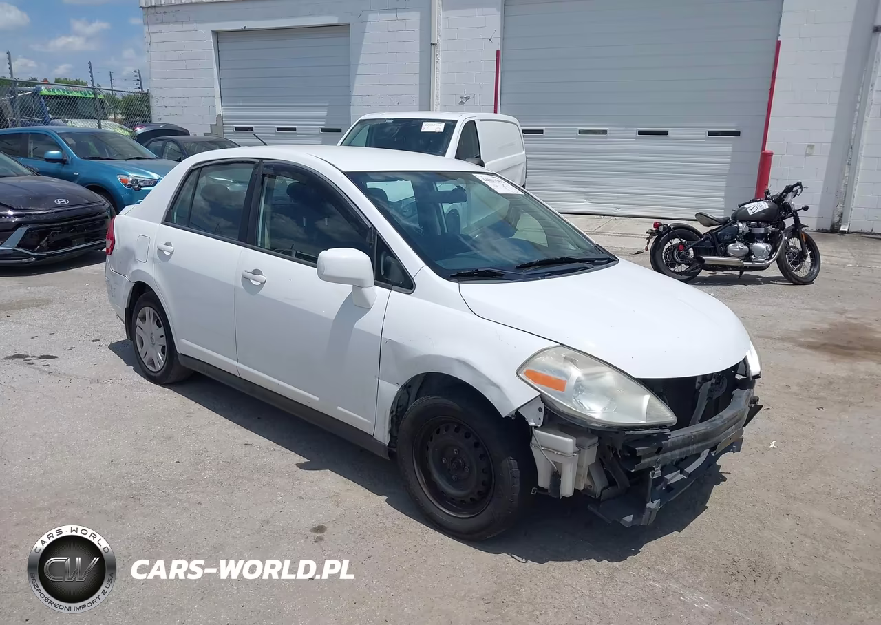 2011 Nissan Versa 1.8S