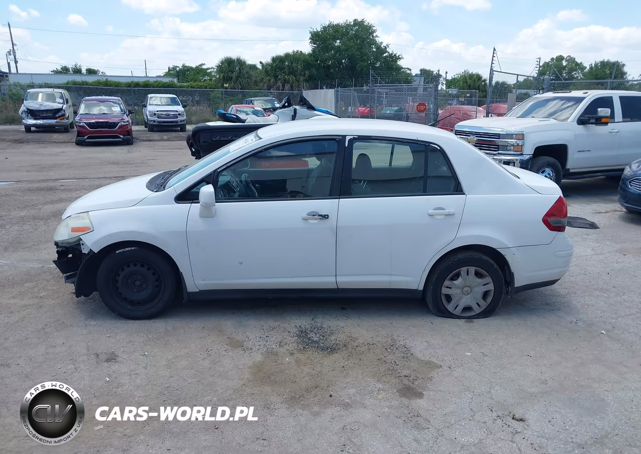 2011 Nissan Versa 1.8S VIN:3N1BC1AP7BL421465 - 14