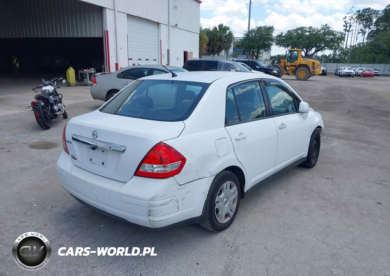 2011 Nissan Versa 1.8S VIN:3N1BC1AP7BL421465 - 4