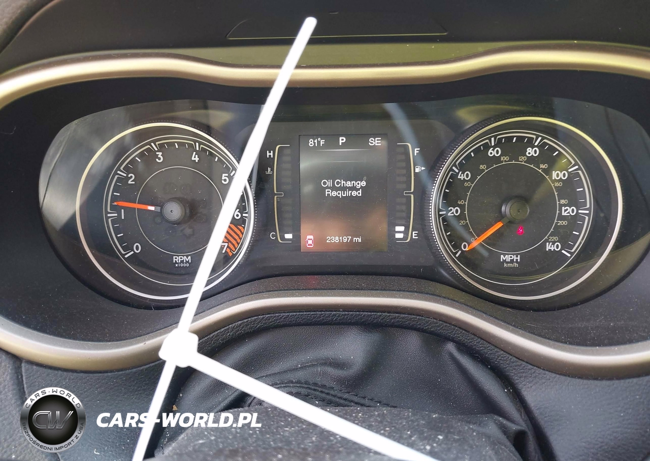 2015 Jeep Cherokee Sport VIN:1C4PJLAB1FW721253 - 7