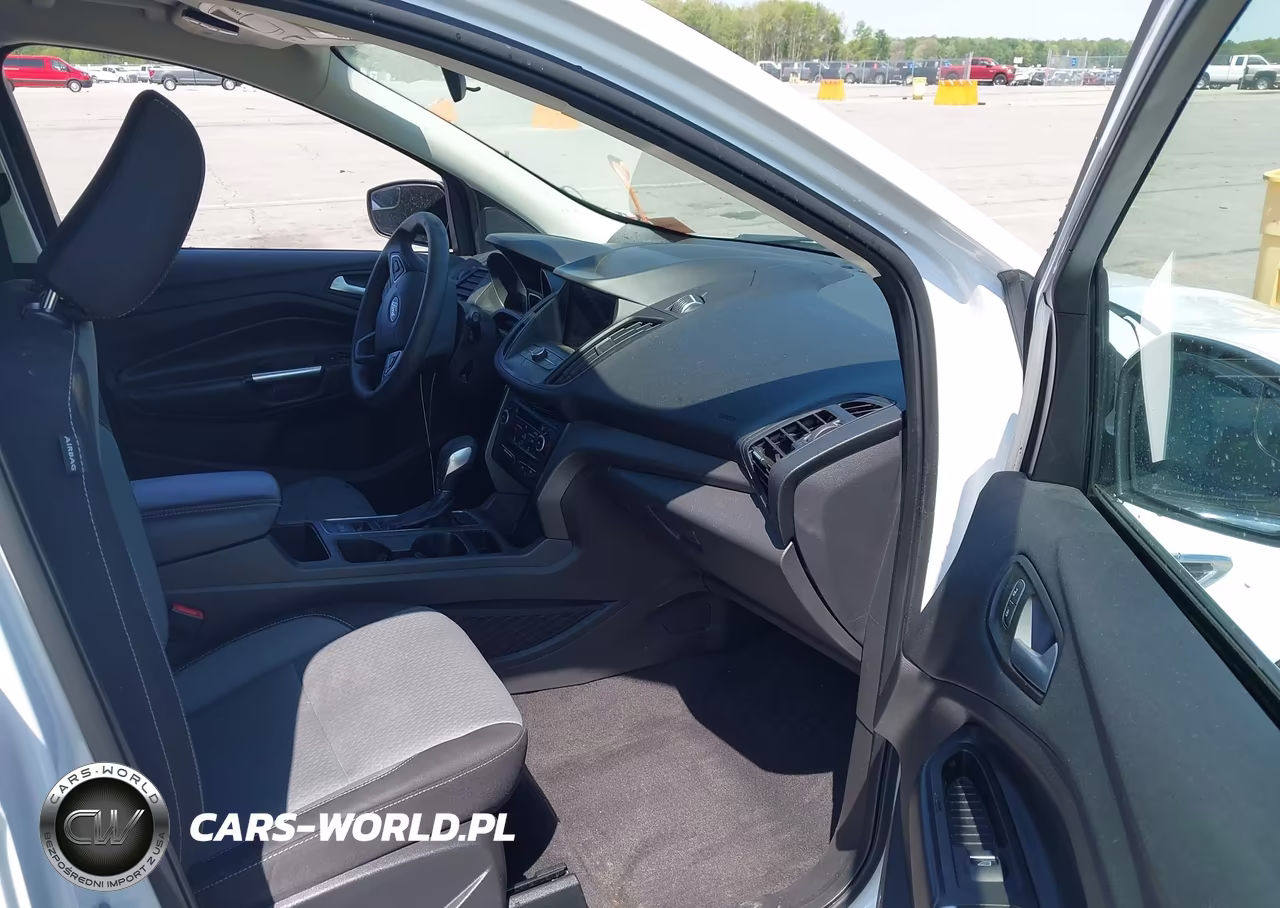 2019 Ford Escape Se VIN:1FMCU0GDXKUA29832 - 5