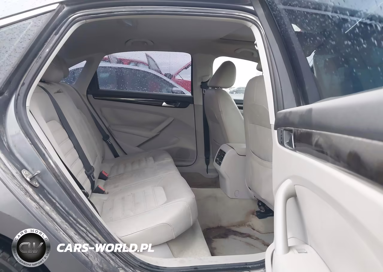 2014 Volkswagen Passat 2.0L Tdi Sel Premium VIN:1VWCN7A39EC045344 - 8