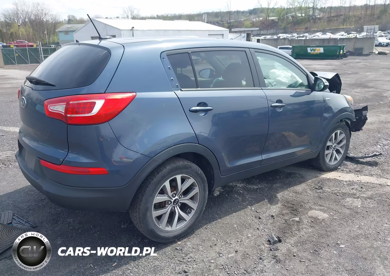 2012 Kia Sportage Lx VIN:KNDPBCA24C7231201 - 4