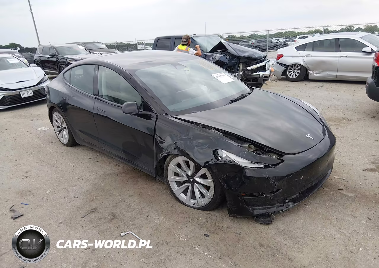 2022 Tesla Model 3 – zdjęcie 1 z 16