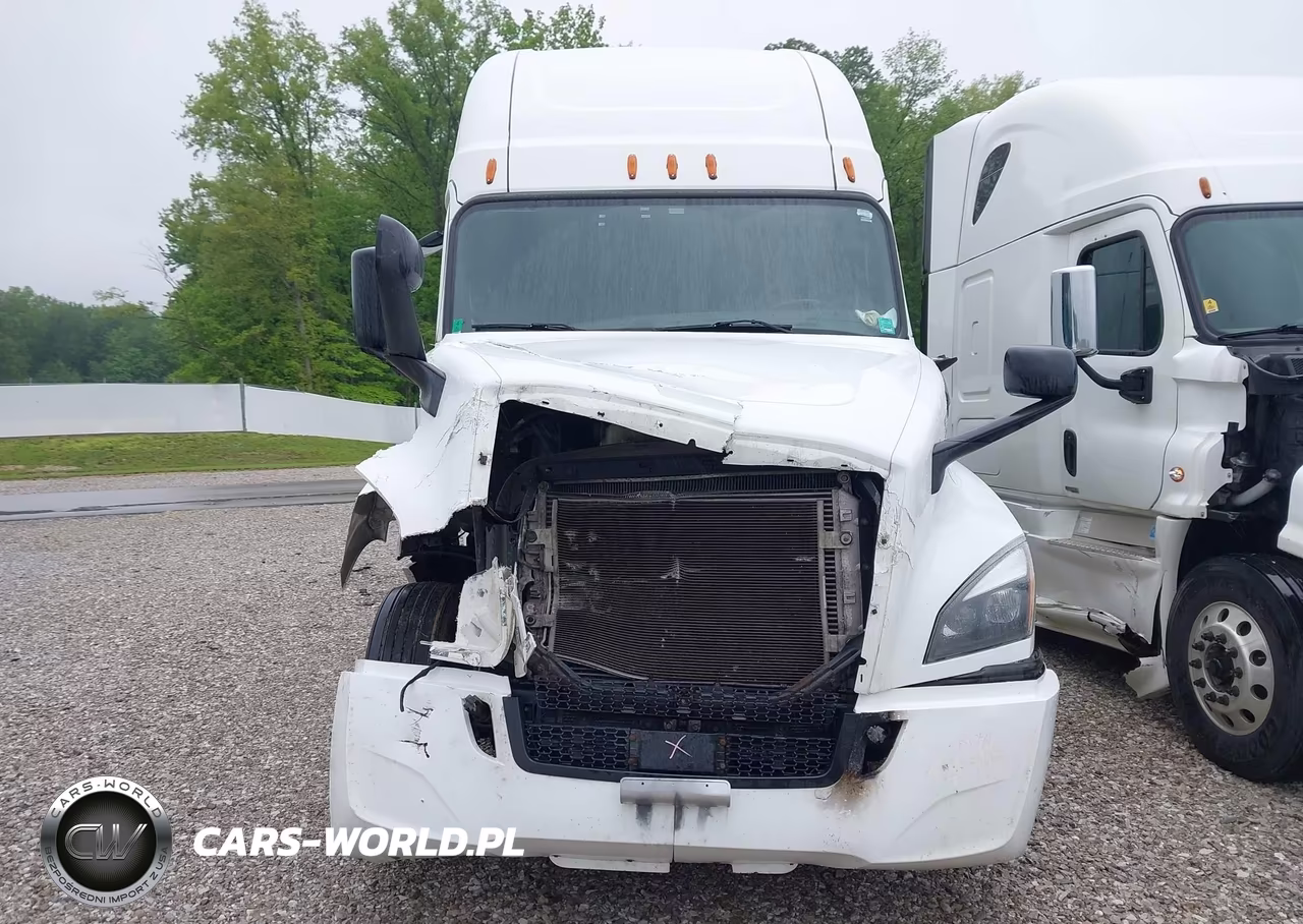 2018 Freightliner New Cascadia 126 VIN:3AKJHHDRXJSJS9493 - 11