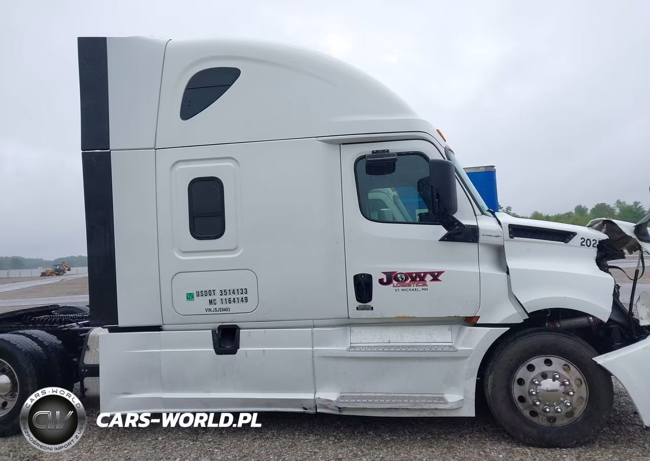 2018 Freightliner New Cascadia 126 VIN:3AKJHHDRXJSJS9493 - 12