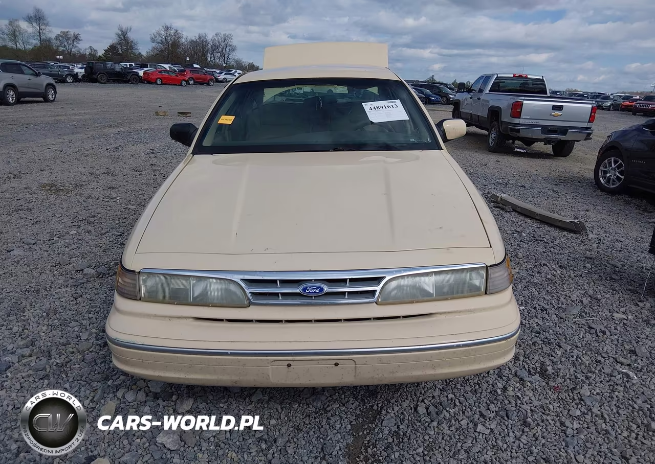 1997 Ford Crown Victoria Lx VIN:2FALP74W5VX204615 - 13