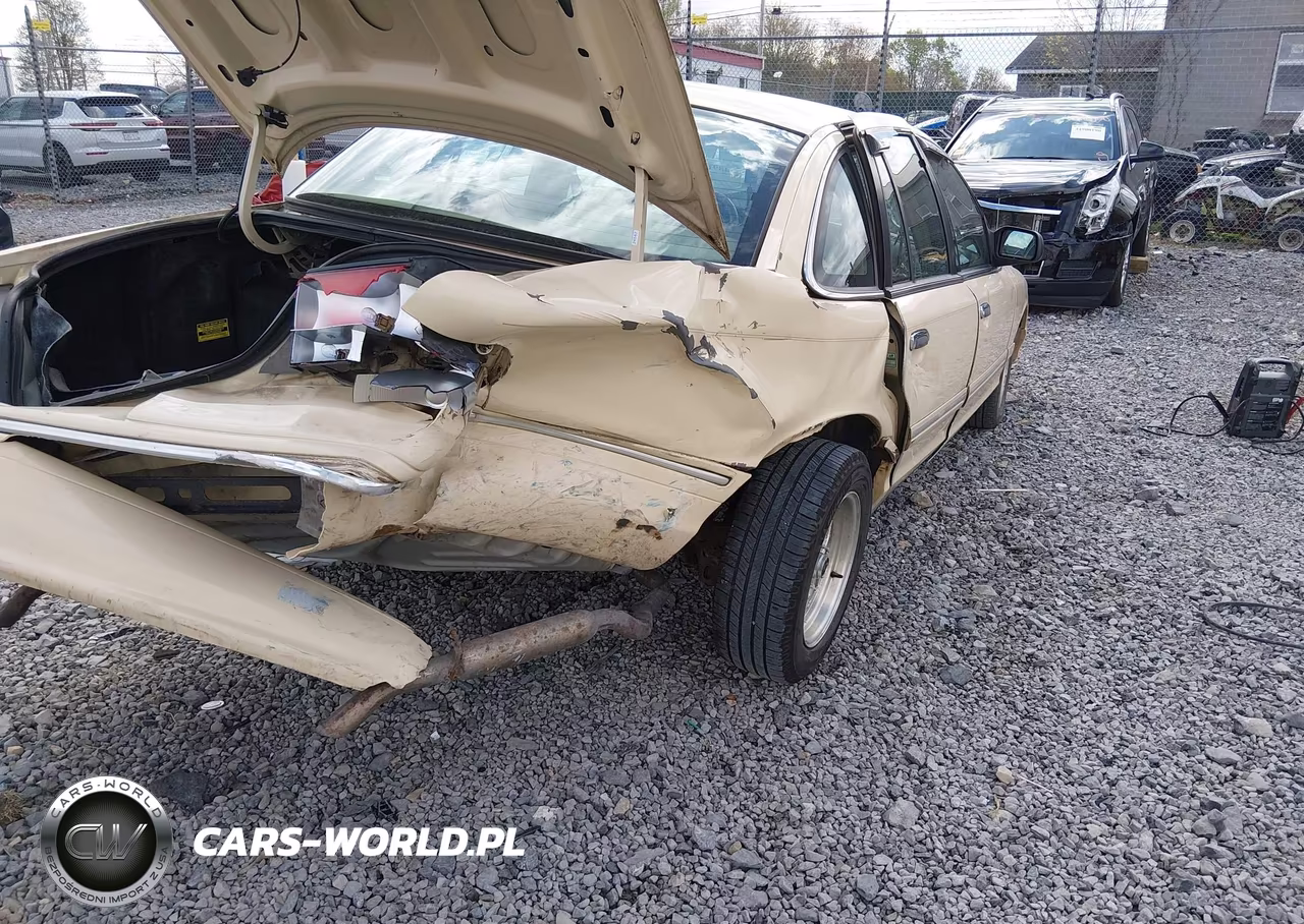 1997 Ford Crown Victoria Lx VIN:2FALP74W5VX204615 - 18