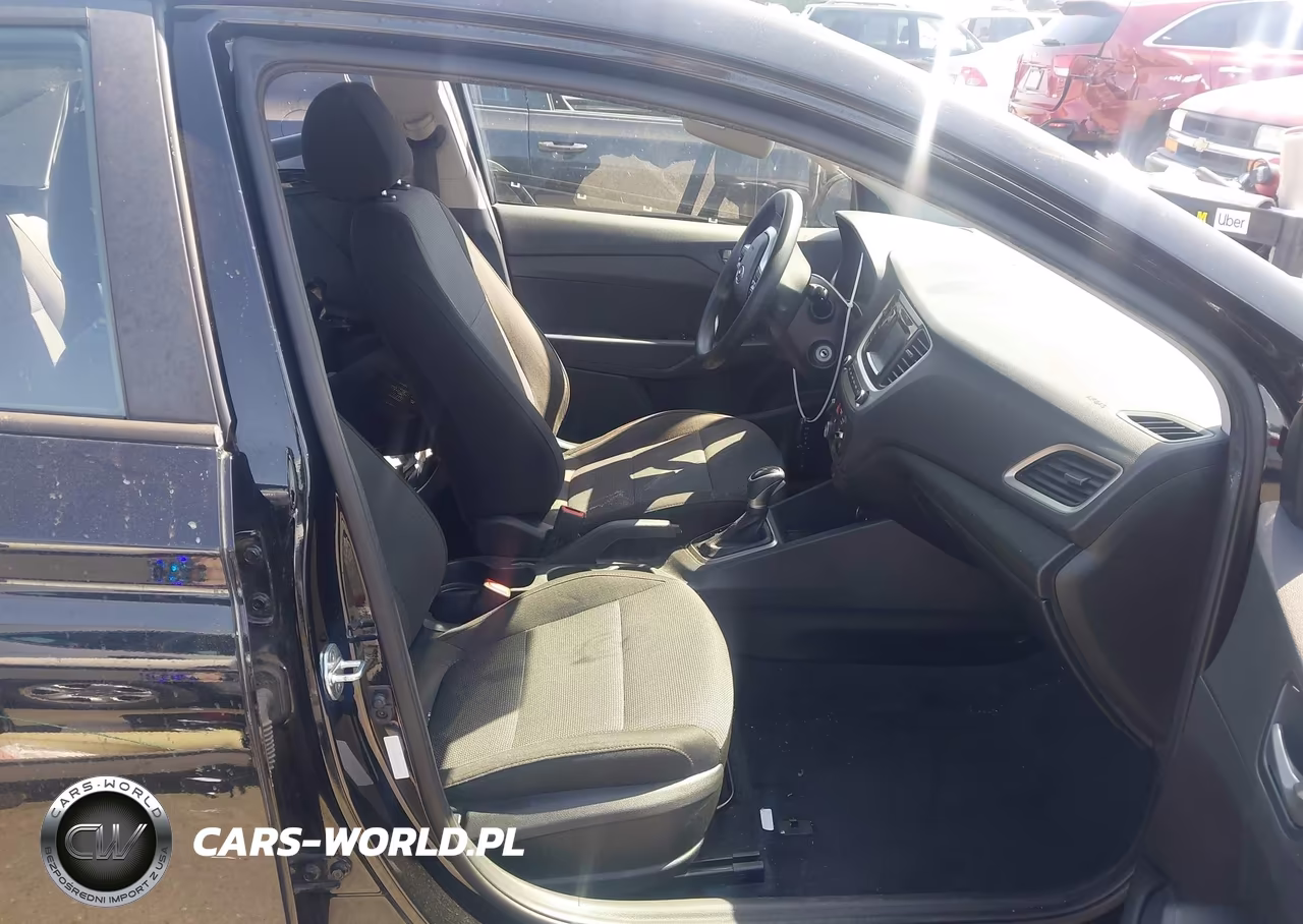 2019 Hyundai Accent Se VIN:3KPC24A35KE067727 - 5