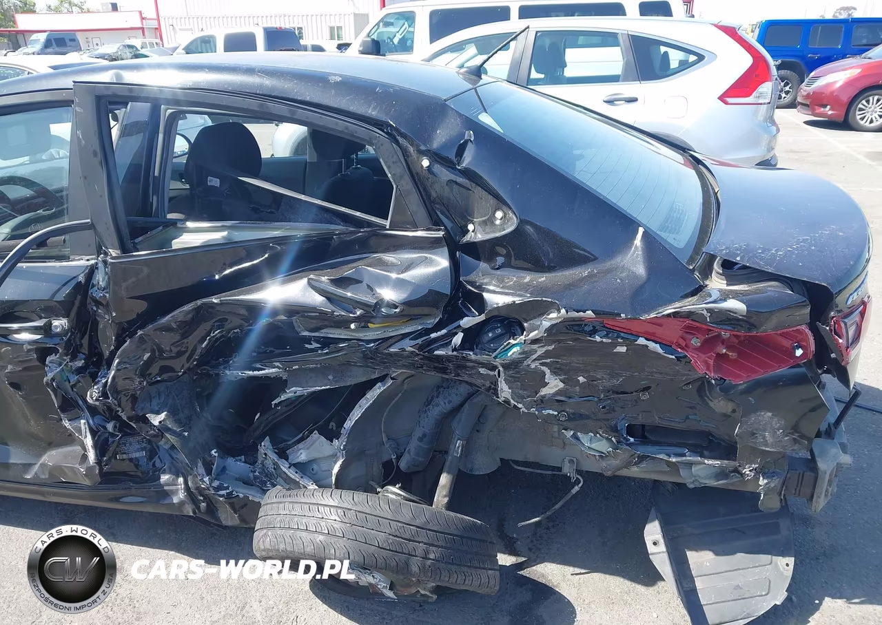 2019 Hyundai Accent Se VIN:3KPC24A35KE067727 - 6