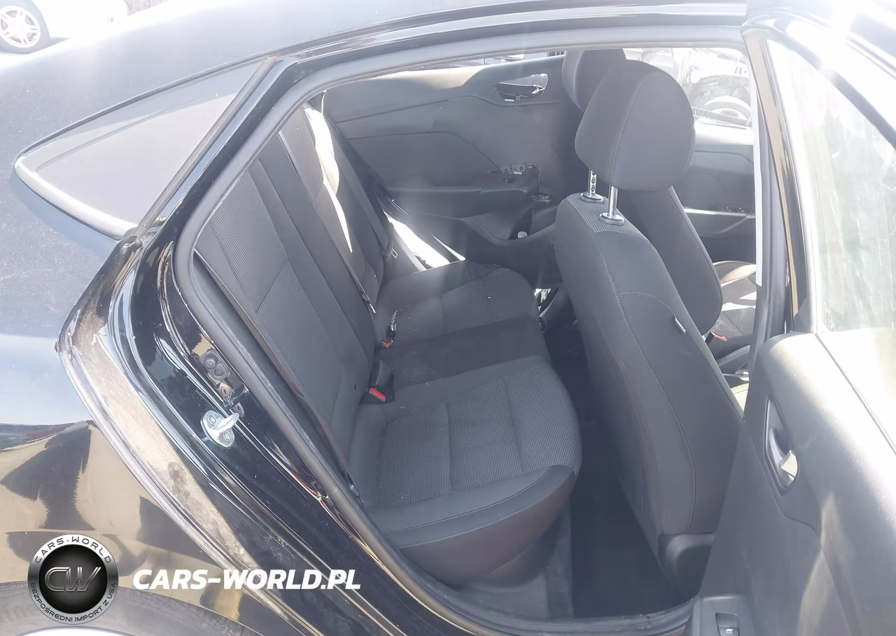2019 Hyundai Accent Se VIN:3KPC24A35KE067727 - 8