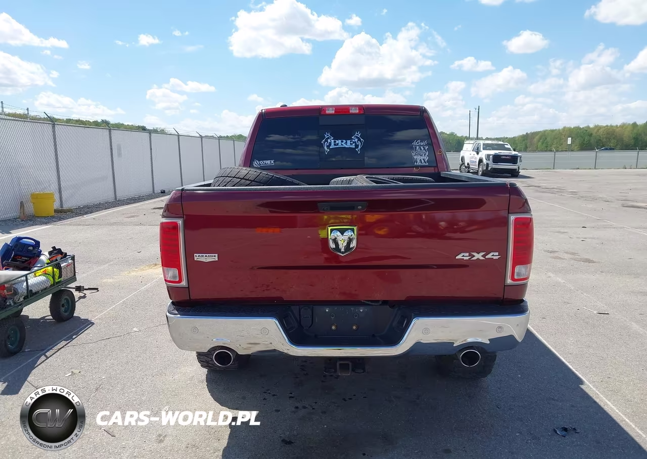 2017 Ram 1500 Laramie VIN:1C6RR7NM2HS879851 - 16
