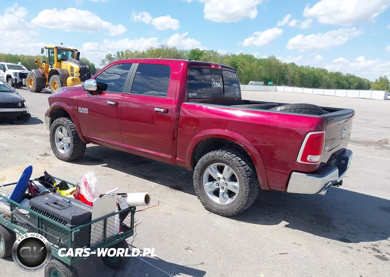 2017 Ram 1500 Laramie VIN:1C6RR7NM2HS879851 - 3