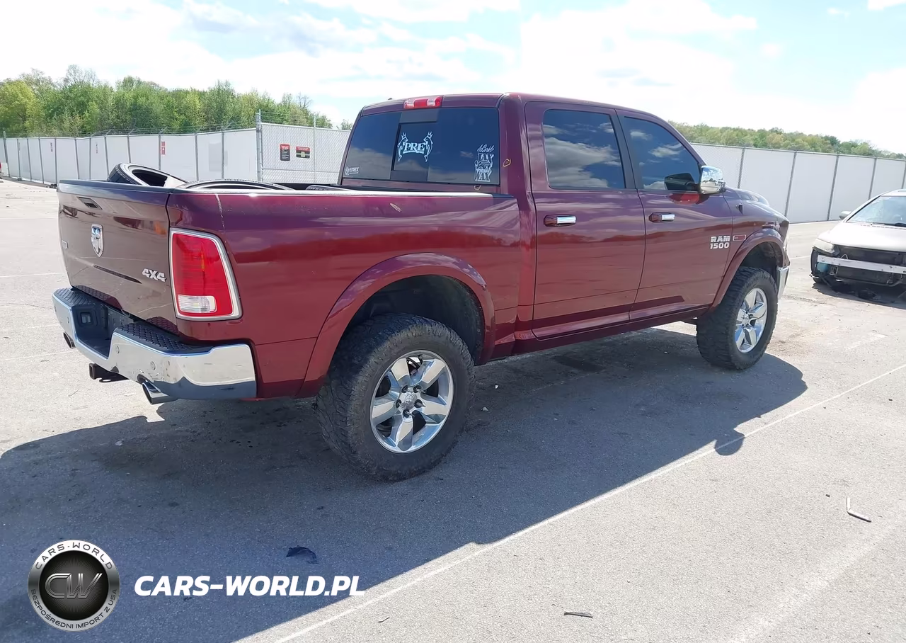 2017 Ram 1500 Laramie VIN:1C6RR7NM2HS879851 - 4