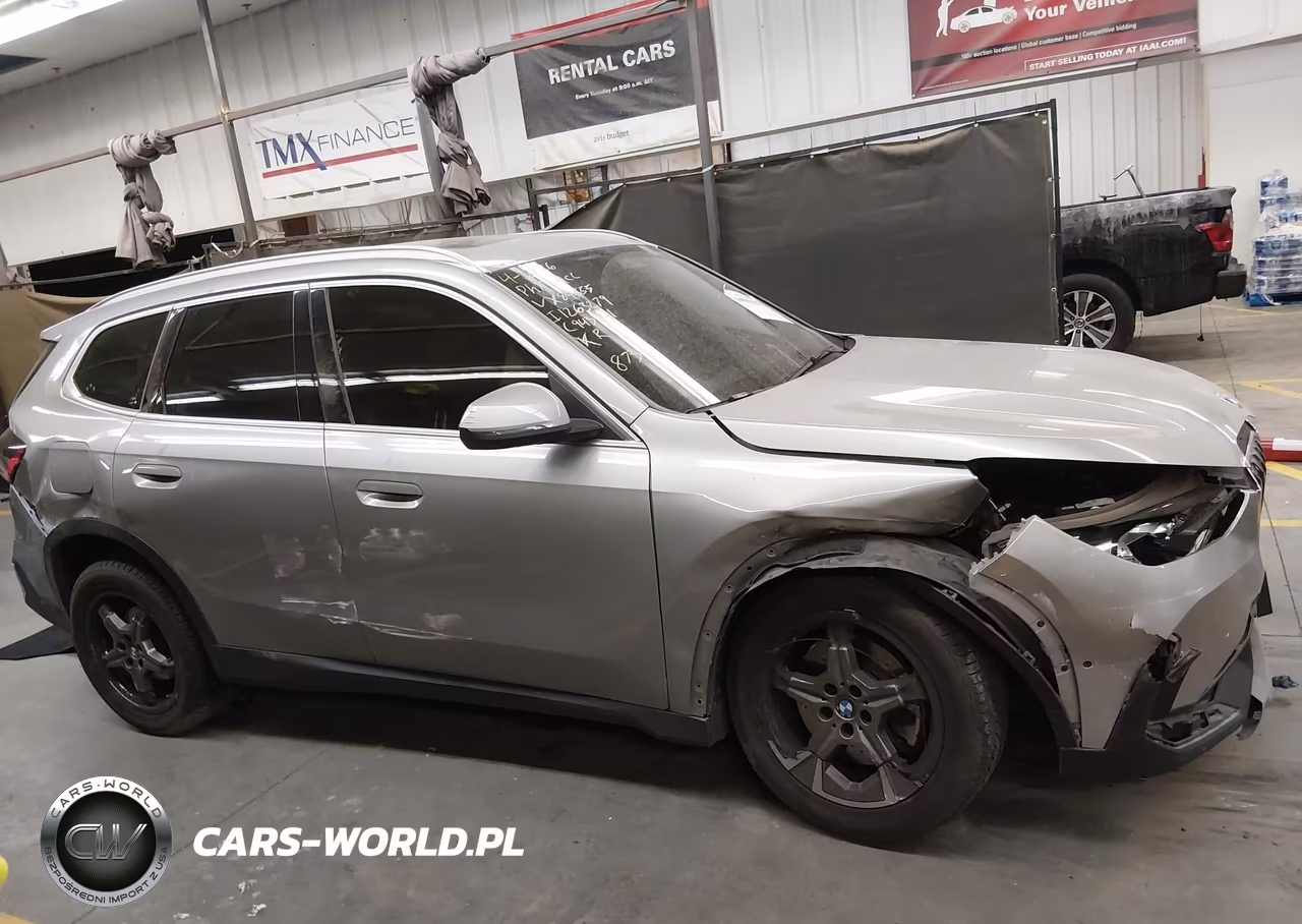 2023 BMW X1 xDrive28I VIN:WBX73EF03P5X84555 - 12