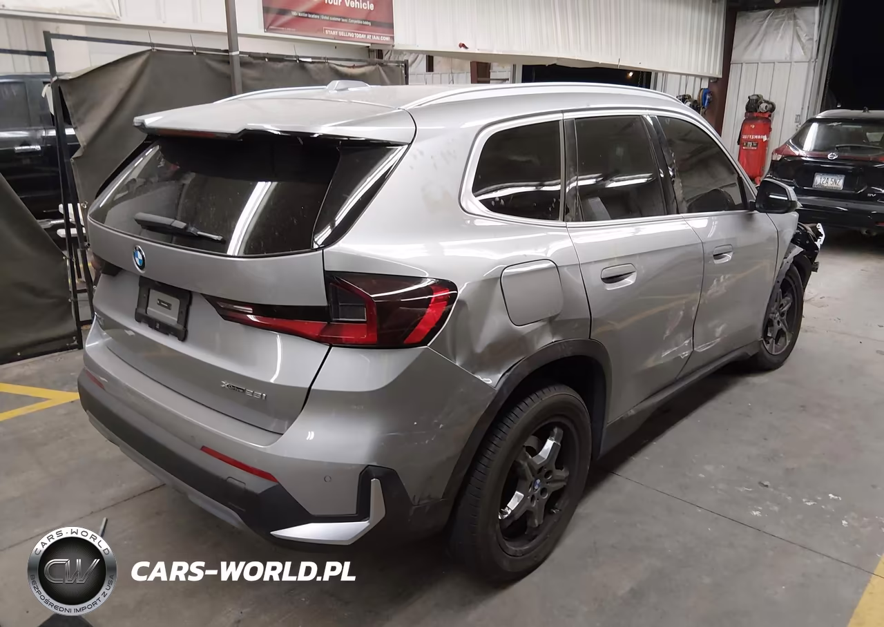 2023 BMW X1 xDrive28I VIN:WBX73EF03P5X84555 - 4