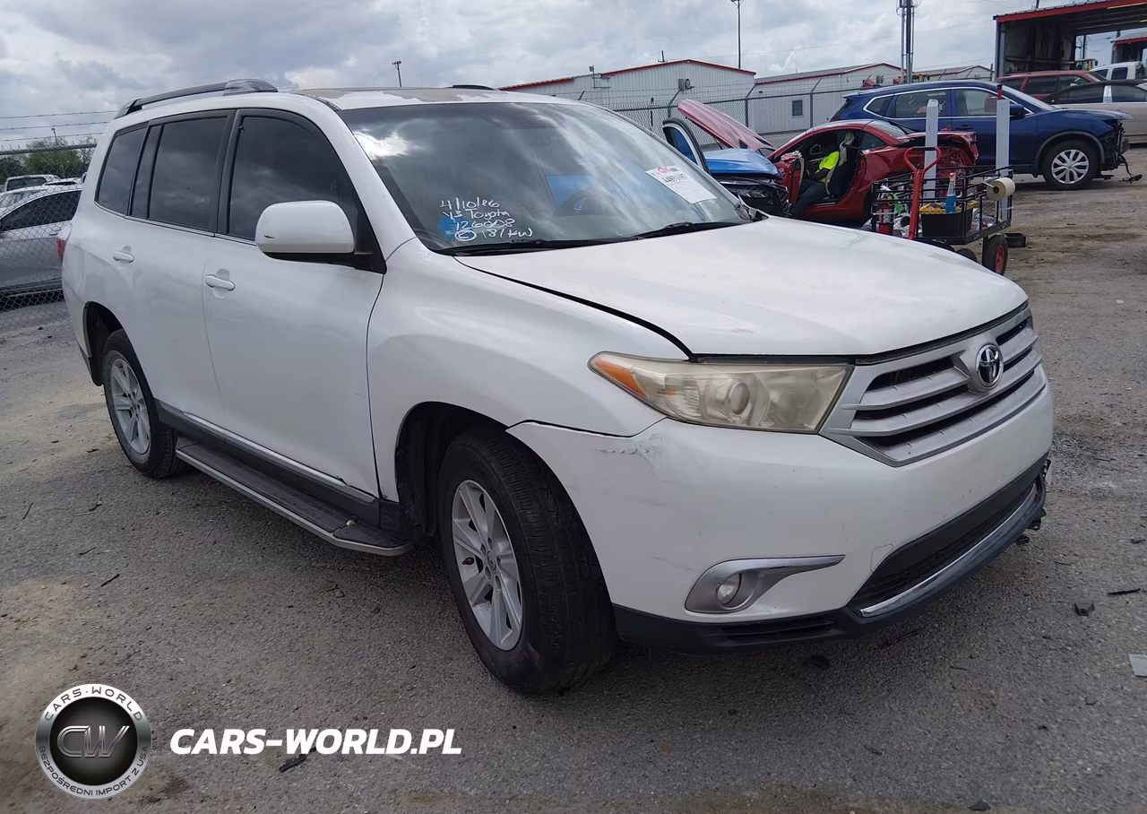 2013 Toyota Highlander Plus-Se