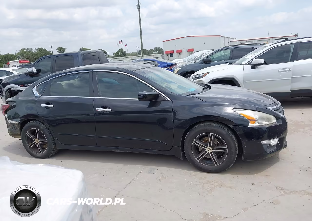 2014 Nissan Altima 2.5 S VIN:1N4AL3AP5EN241805 - 13