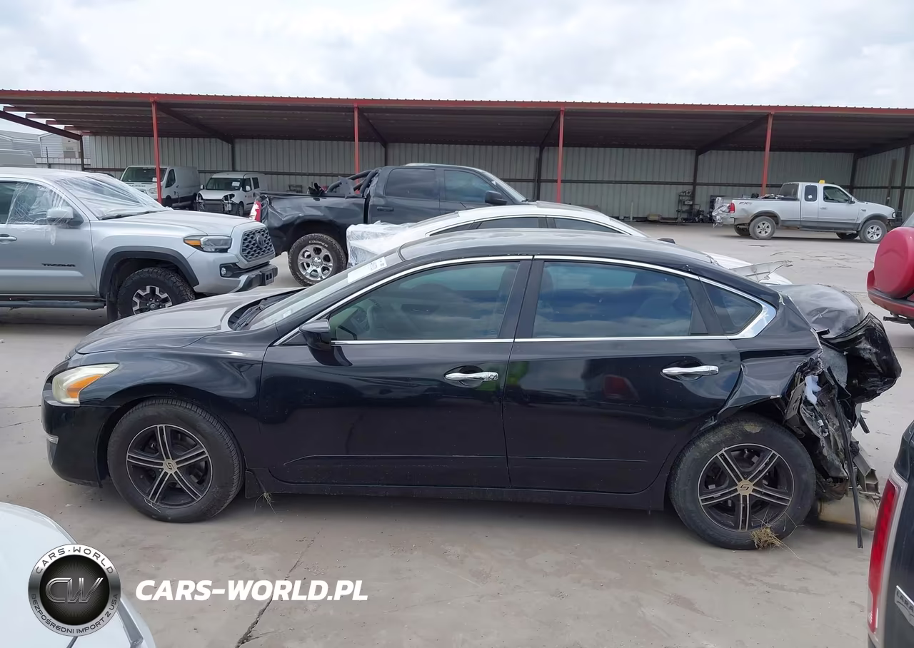 2014 Nissan Altima 2.5 S VIN:1N4AL3AP5EN241805 - 14