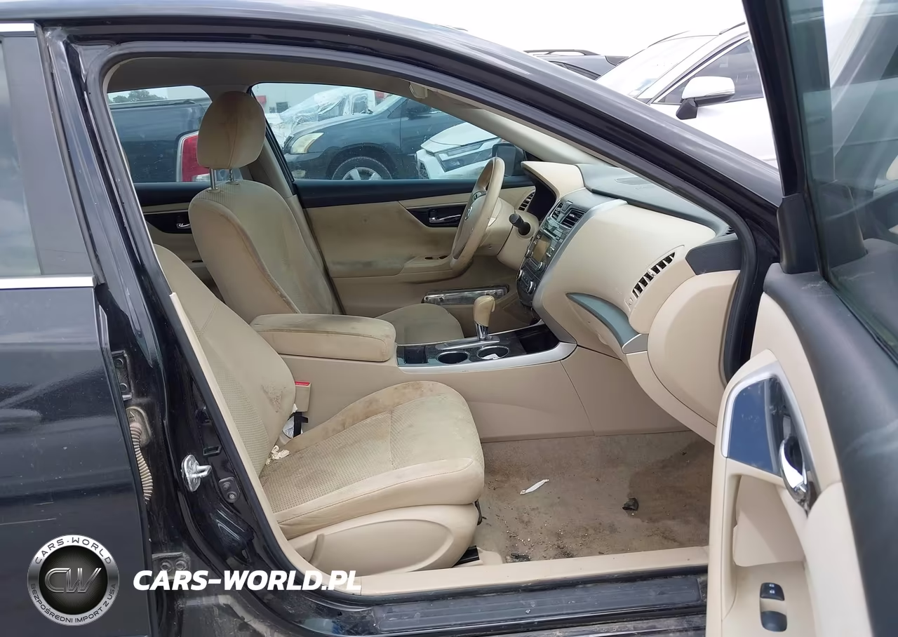 2014 Nissan Altima 2.5 S VIN:1N4AL3AP5EN241805 - 5