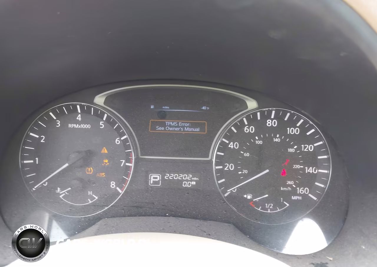2014 Nissan Altima 2.5 S VIN:1N4AL3AP5EN241805 - 7