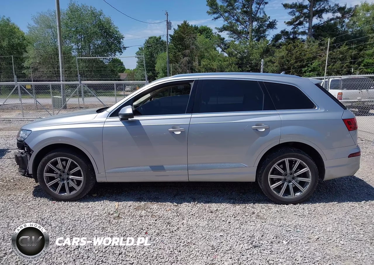 2018 Audi Q7 3.0T Premium VIN:WA1LAAF74JD040297 - 14