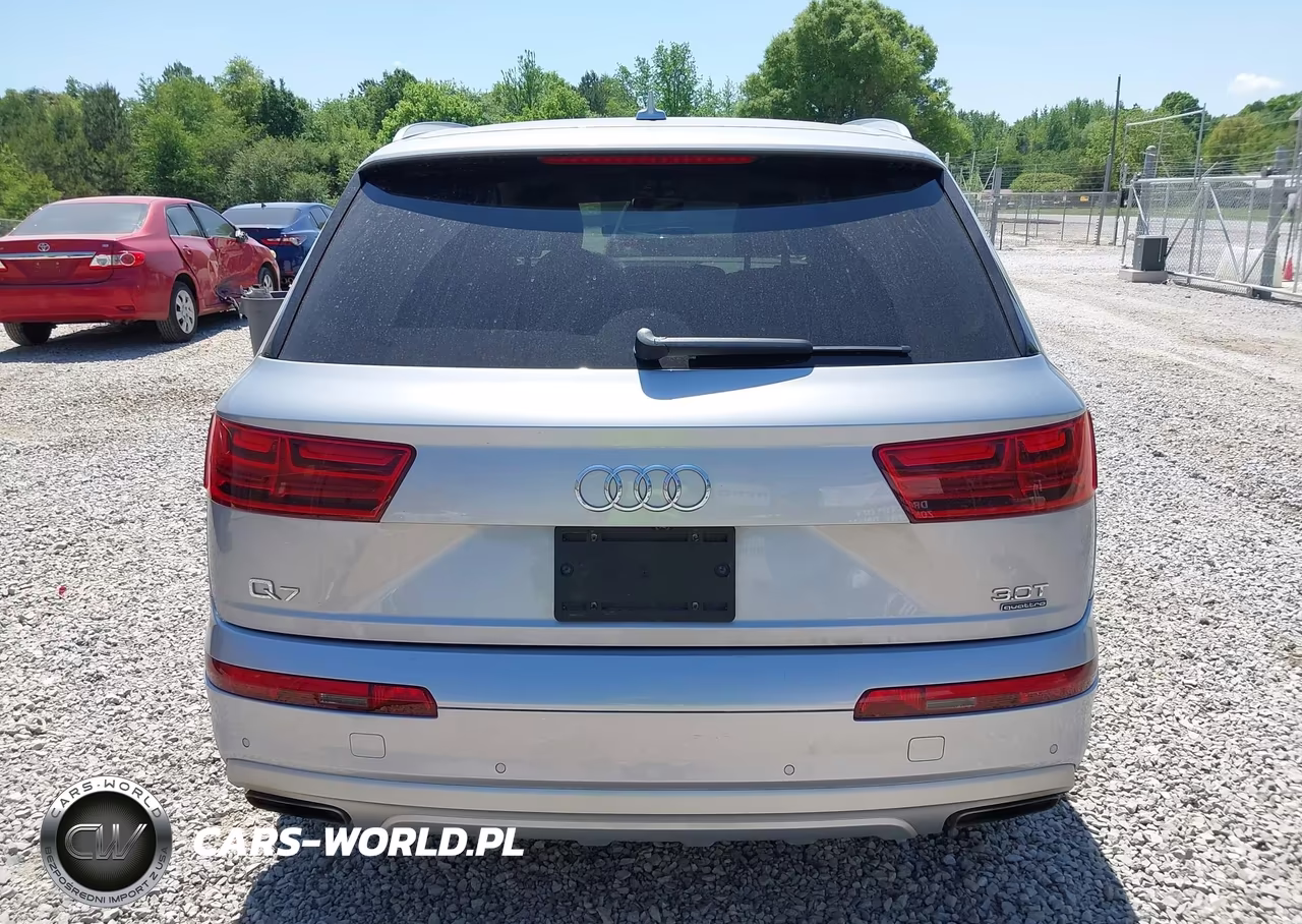 2018 Audi Q7 3.0T Premium VIN:WA1LAAF74JD040297 - 16