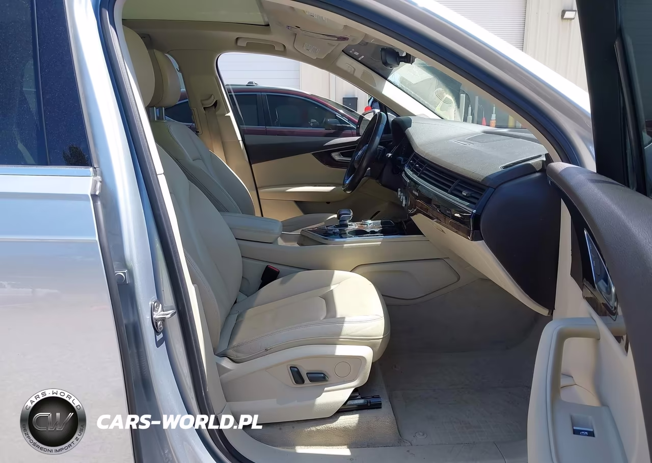 2018 Audi Q7 3.0T Premium VIN:WA1LAAF74JD040297 - 5