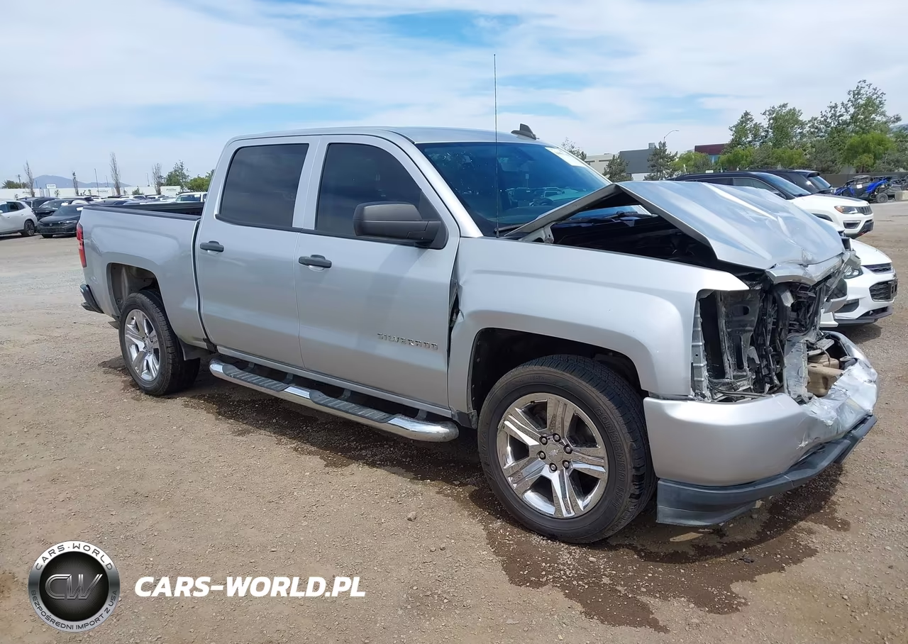 2018 Chevrolet Silverado 1500 Custom – zdjęcie 1 z 17