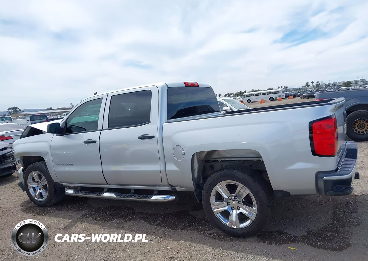 2018 Chevrolet Silverado 1500 Custom VIN:3GCPCPECXJG527333 - 15