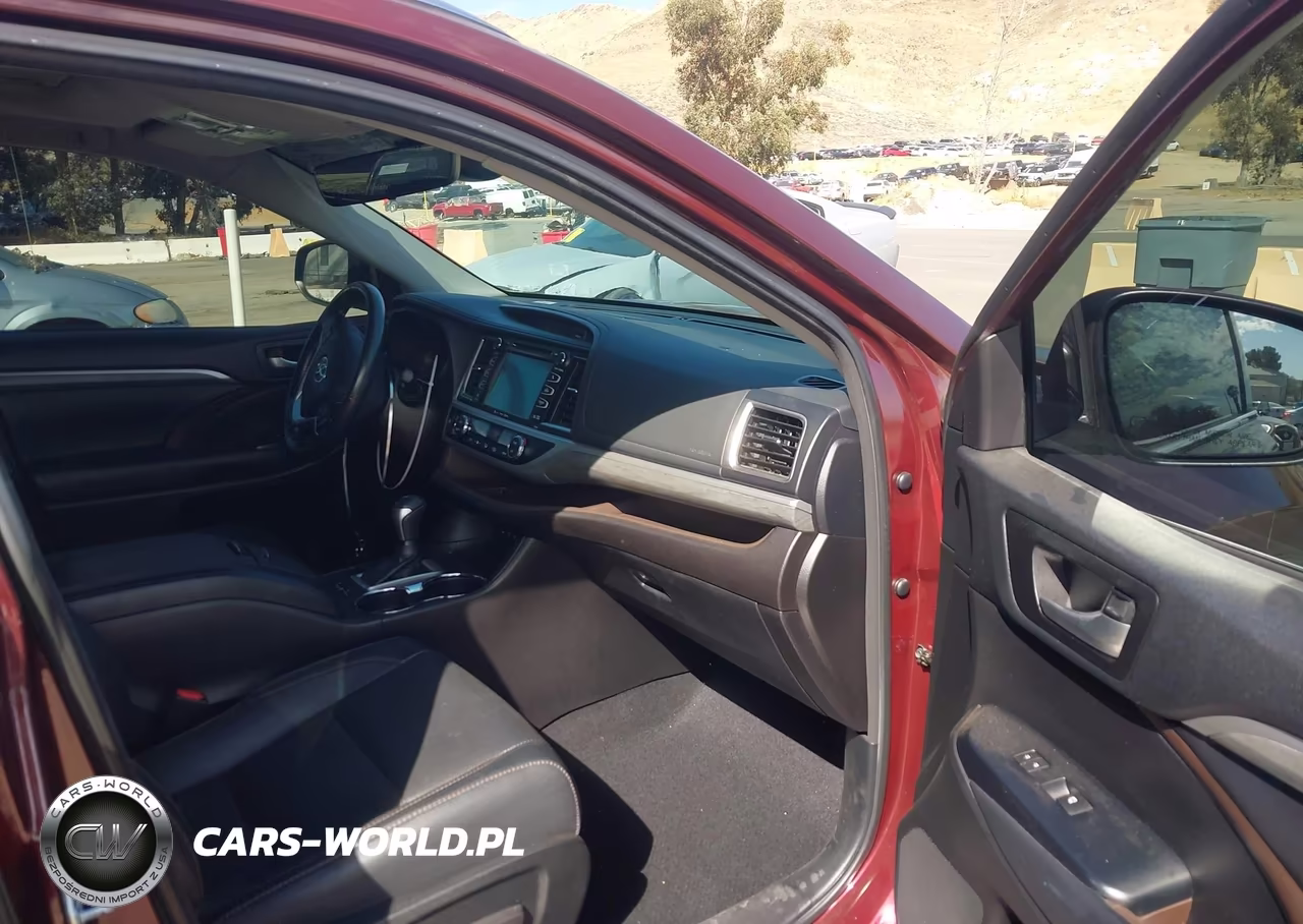 2018 Toyota Highlander Limited VIN:5TDYZRFH9JS248420 - 5