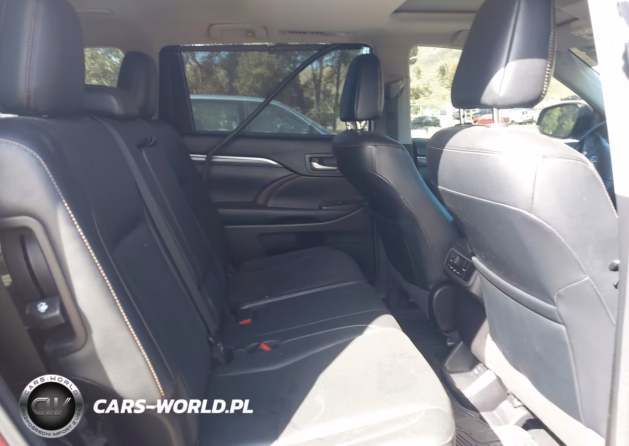 2018 Toyota Highlander Limited VIN:5TDYZRFH9JS248420 - 8