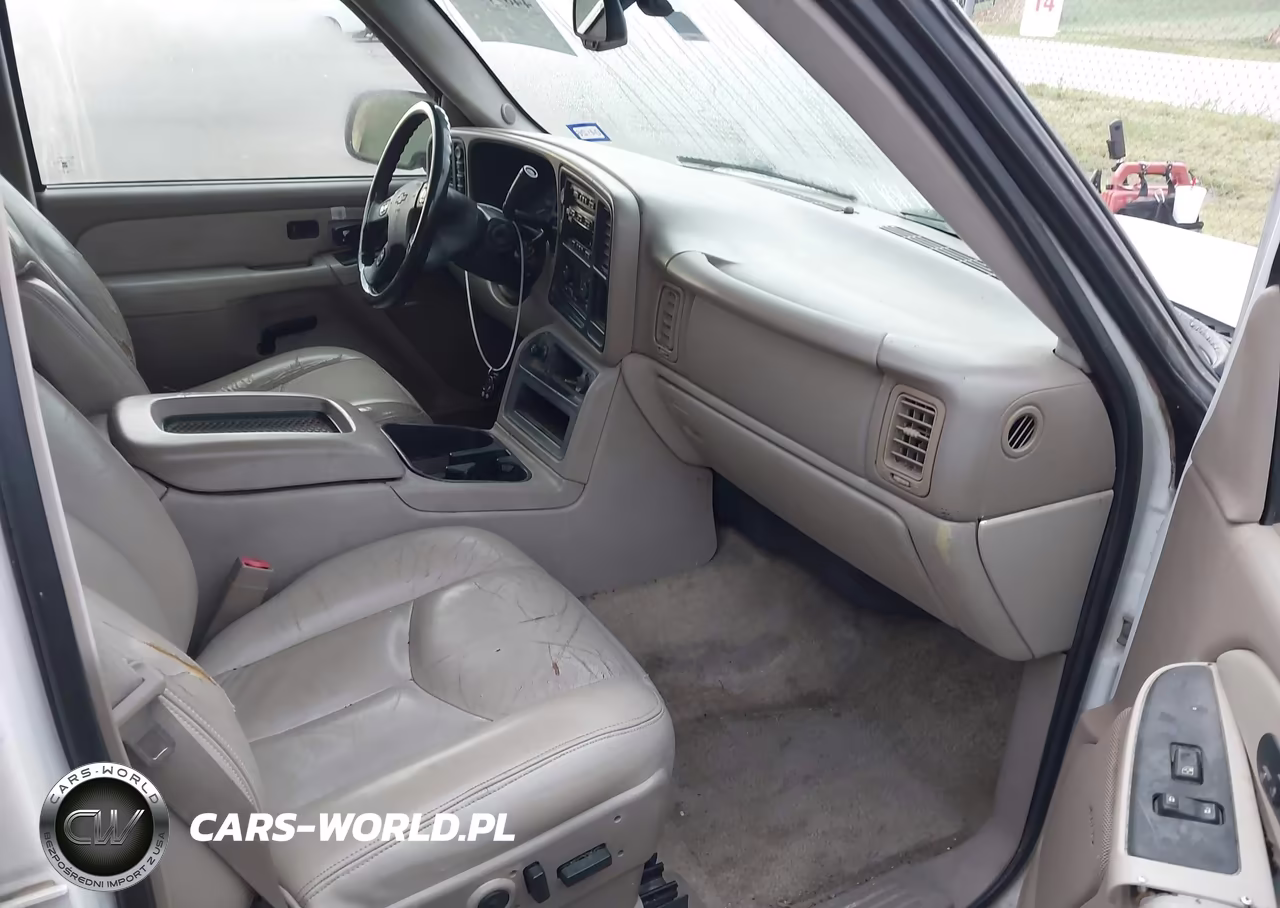 2003 Chevrolet Suburban K1500 VIN:3GNFK16Z03G138905 - 5