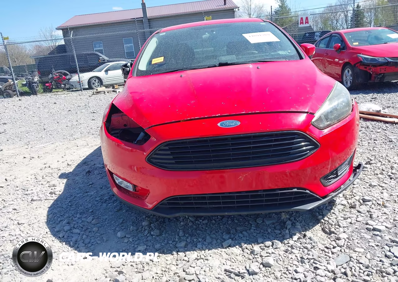 2017 Ford Focus Se VIN:1FADP3FE2HL276097 - 6