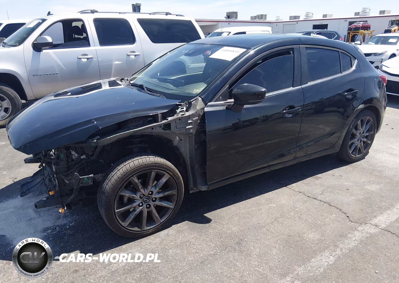 2018 Mazda Mazda3 Touring VIN:3MZBN1L32JM264919 - 2
