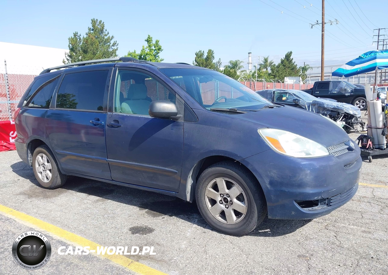 2004 Toyota Sienna Le