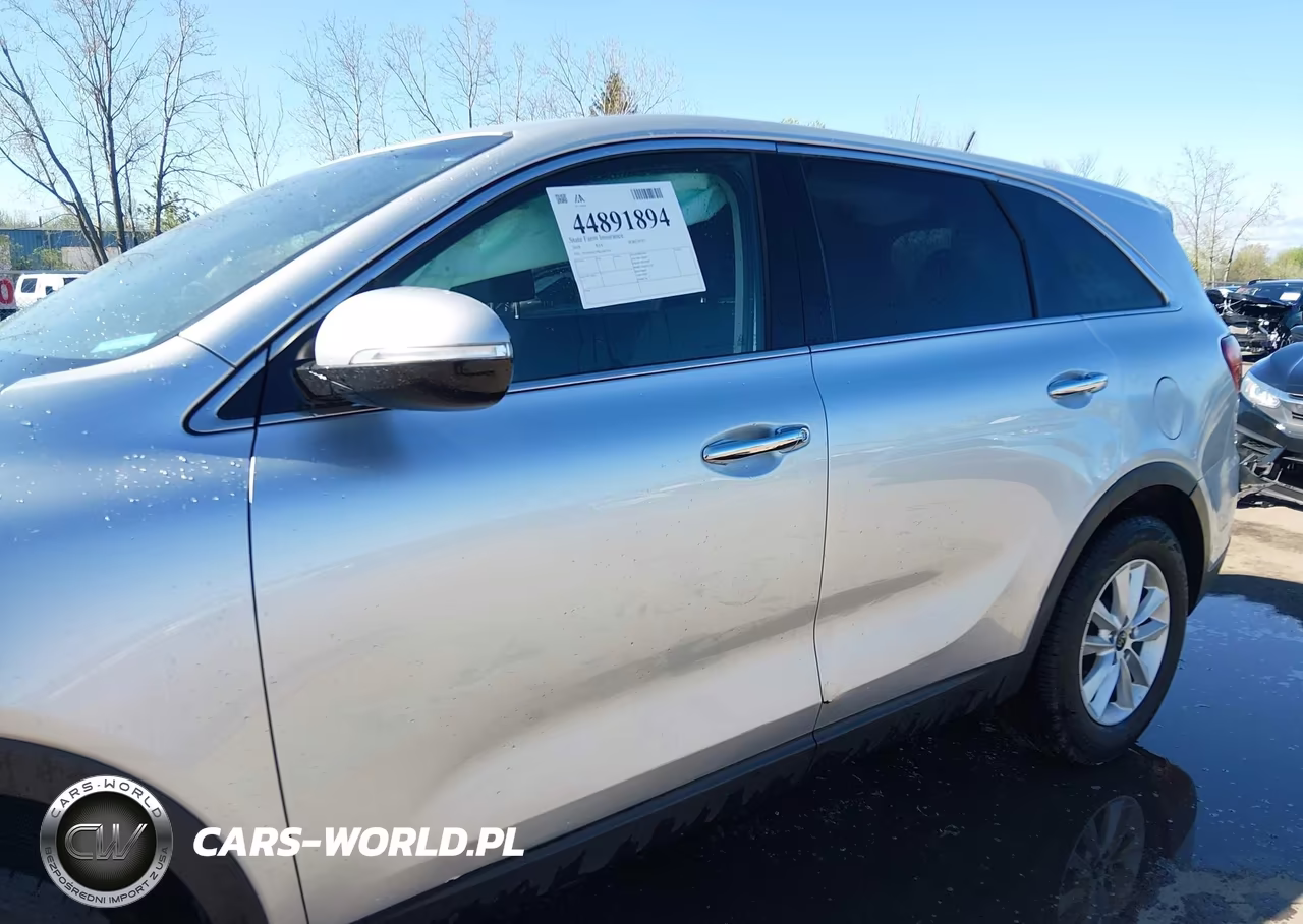 2019 Kia Sorento 2.4L L VIN:5XYPG4A37KG581259 - 14