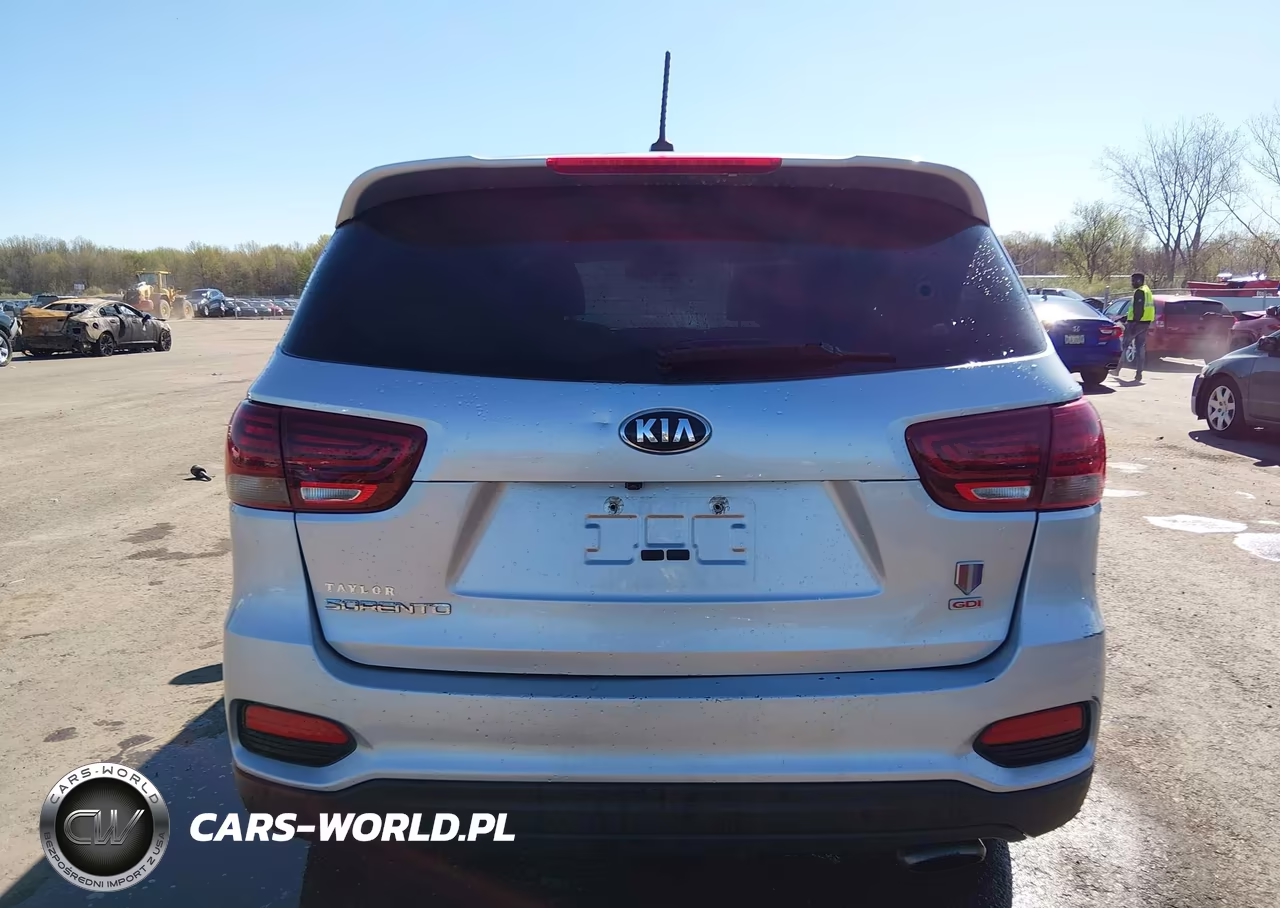 2019 Kia Sorento 2.4L L VIN:5XYPG4A37KG581259 - 16