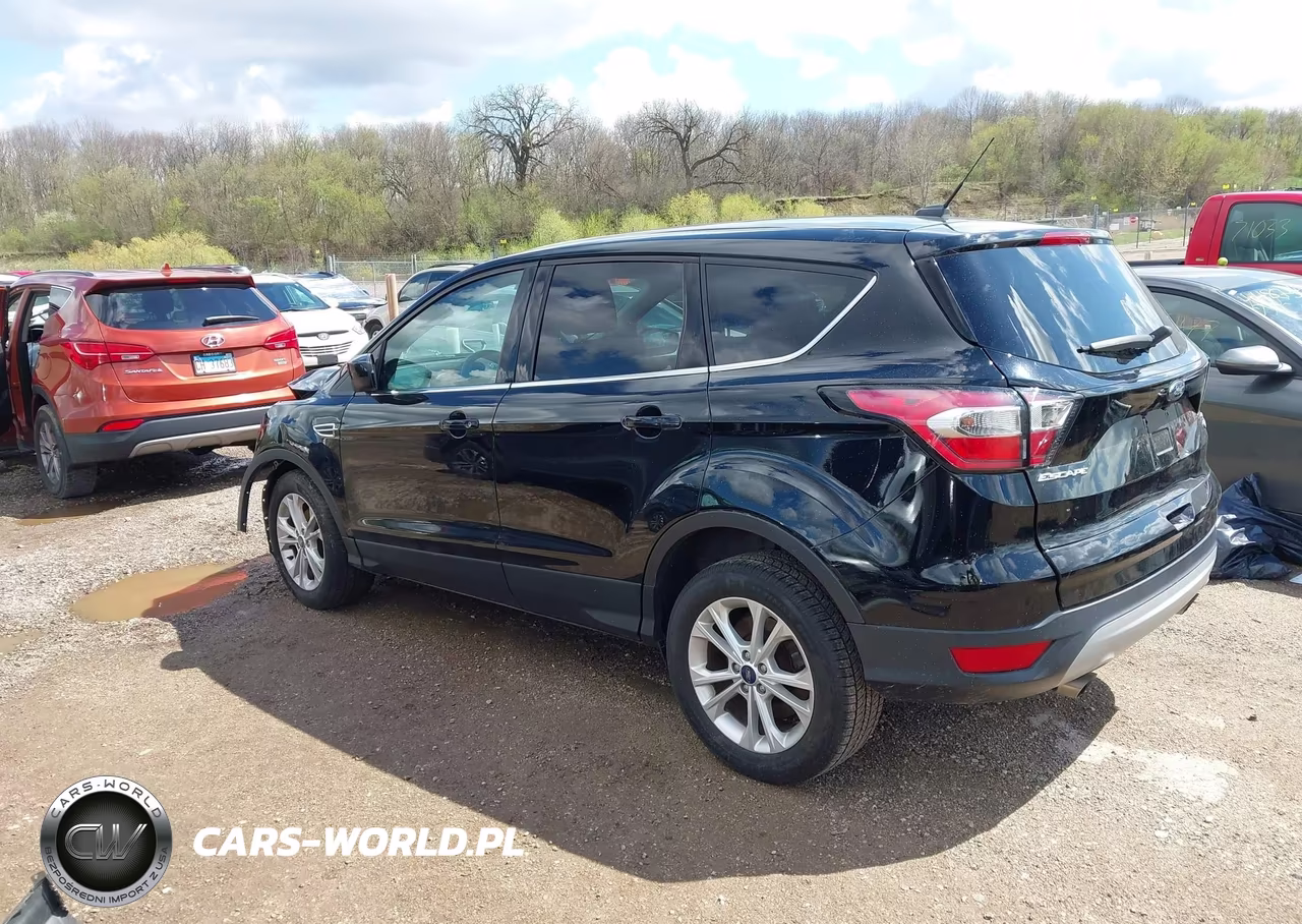 2017 Ford Escape Se VIN:1FMCU0GD0HUB79991 - 3