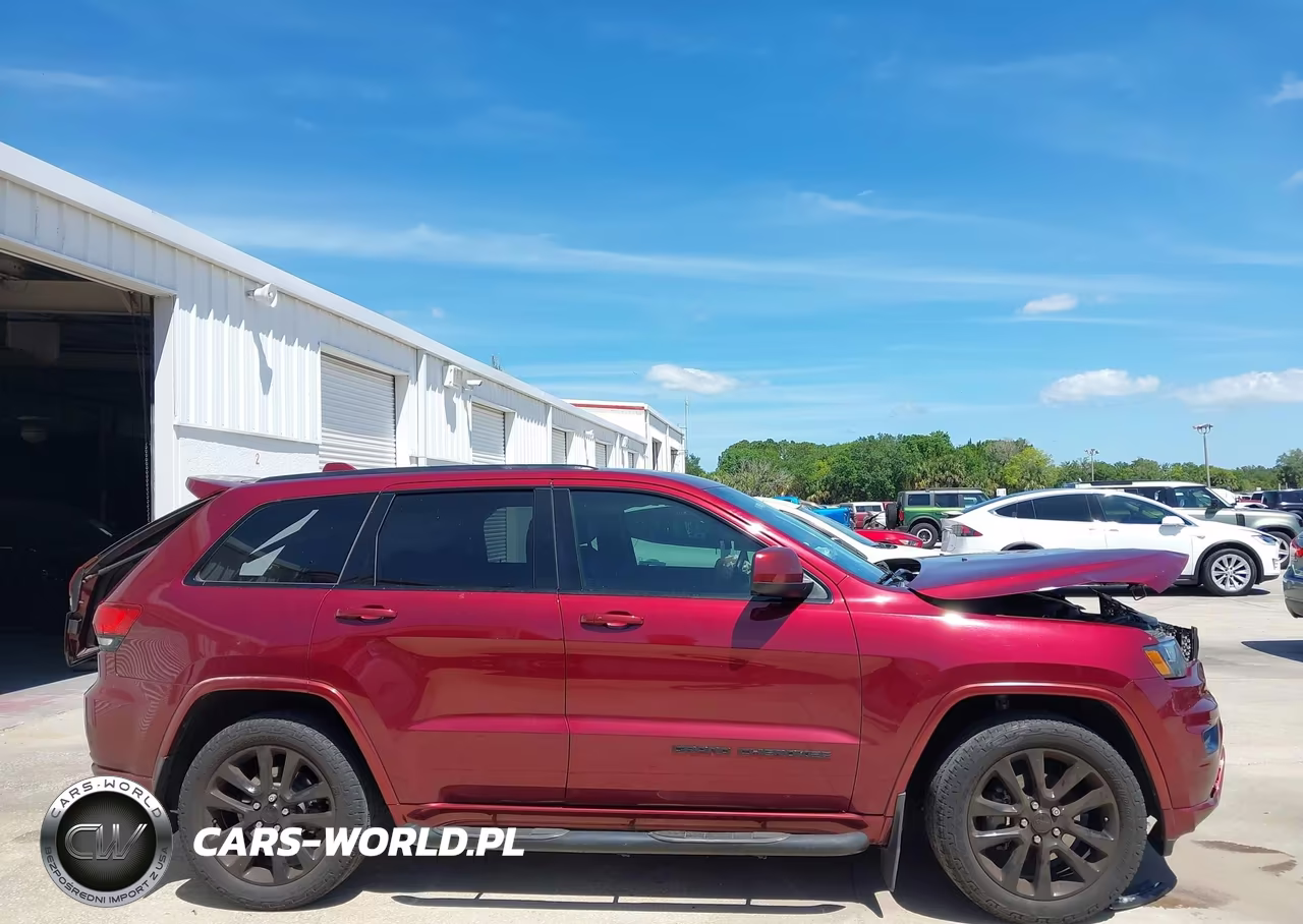 2017 Jeep Grand Cherokee Altitude 4X2 VIN:1C4RJEAG4HC759225 - 13