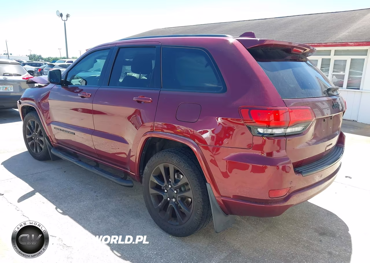 2017 Jeep Grand Cherokee Altitude 4X2 VIN:1C4RJEAG4HC759225 - 3
