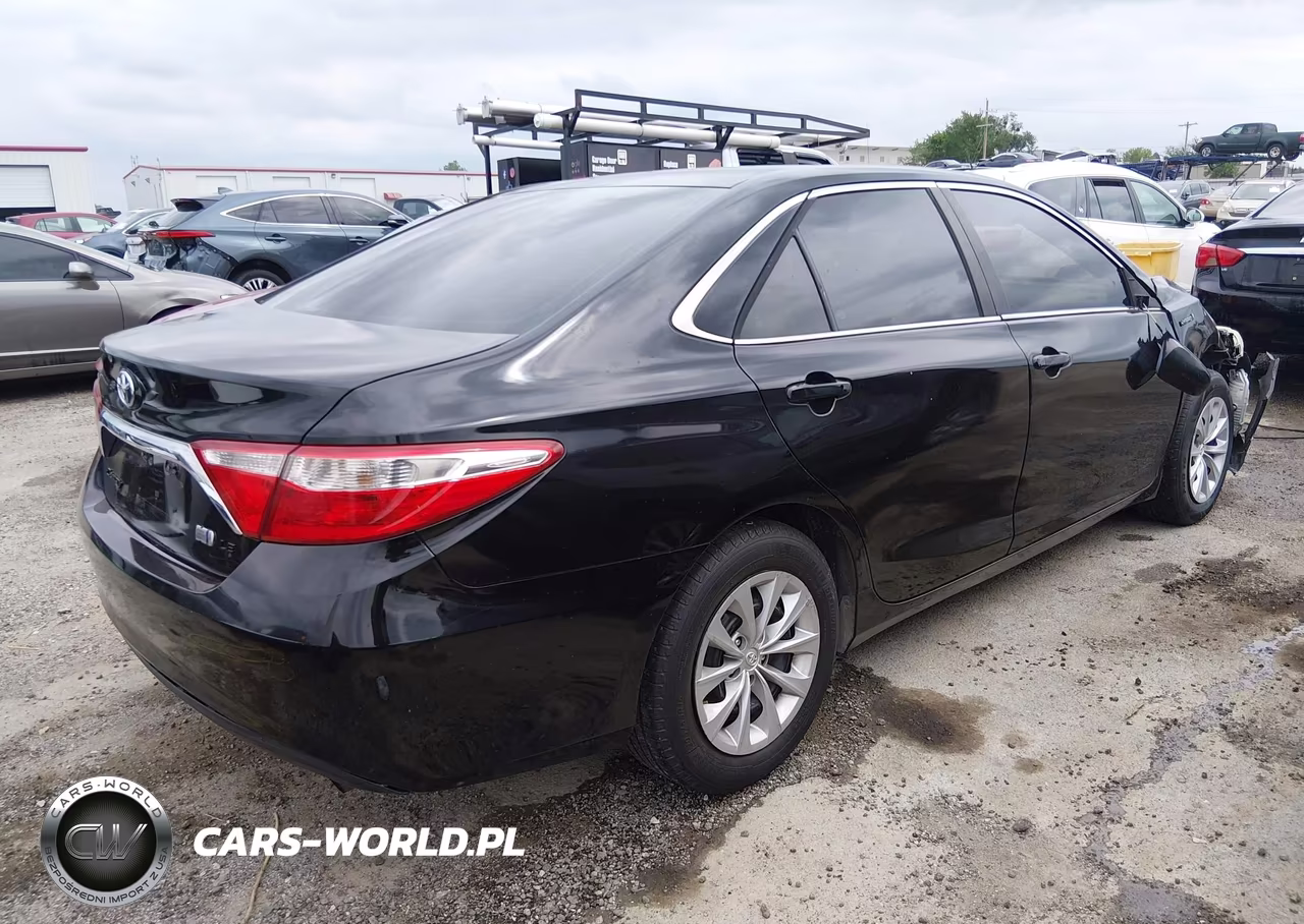 2015 Toyota Camry Hybrid Le VIN:4T1BD1FK1FU172336 - 4