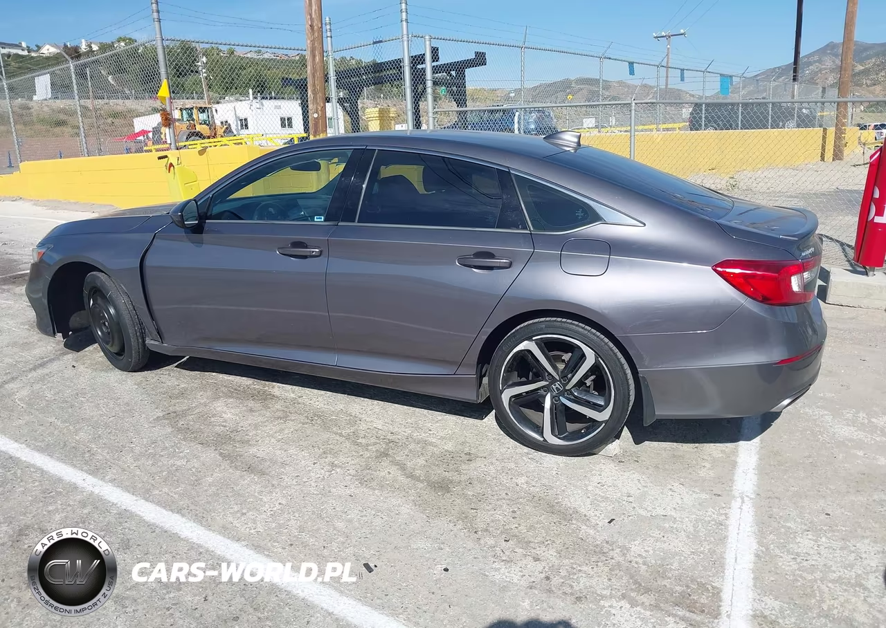 2018 Honda Accord Sport VIN:1HGCV1F32JA222218 - 15