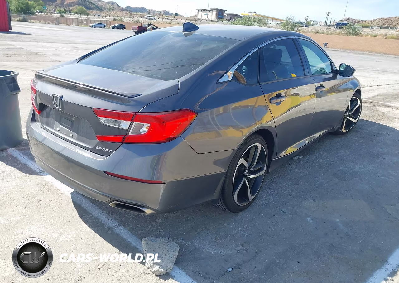 2018 Honda Accord Sport VIN:1HGCV1F32JA222218 - 4