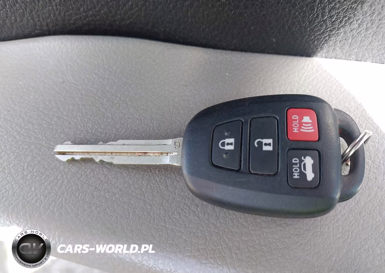 2014 Toyota Camry Le VIN:4T4BF1FK1ER408174 - 11