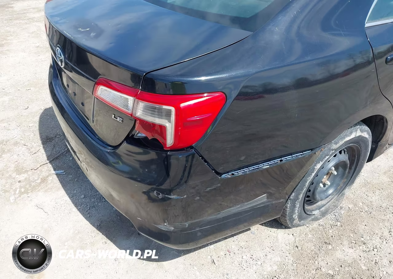 2014 Toyota Camry Le VIN:4T4BF1FK1ER408174 - 18