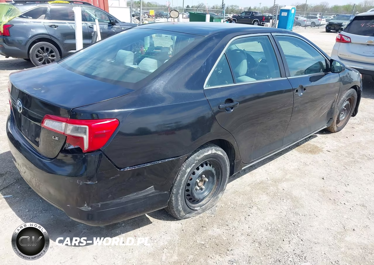2014 Toyota Camry Le VIN:4T4BF1FK1ER408174 - 4